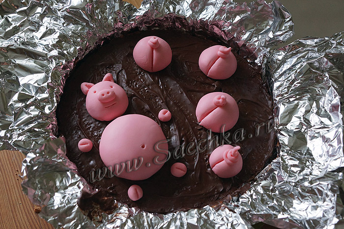 Торт со свинками - шаг 8