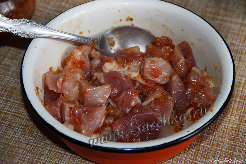 Мясо в баклажанном соусе - шаг 1