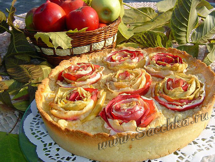 Праздничный пирог с «цветами»