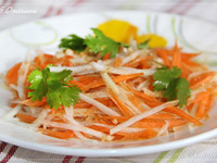Корейский салат из кольраби и моркови