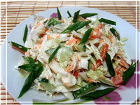 Салат из китайской капусты с морковью и овощами