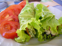 Салат из творога с чесноком