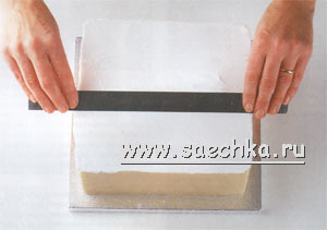 Как покрыть королевской глазурью квадратный торт