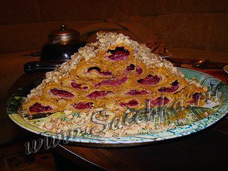 Торт «Монастырская изба» (или «Вишня в сотах»)