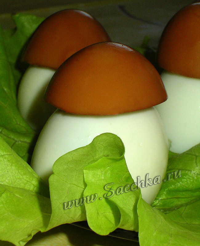 «Грибочки» из фаршированных яиц